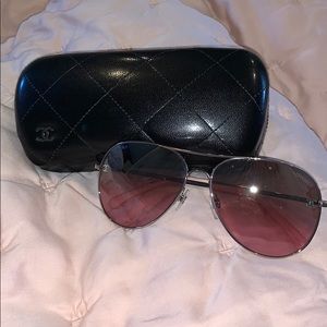 Chanel pilot sunglasses! With pink detailing